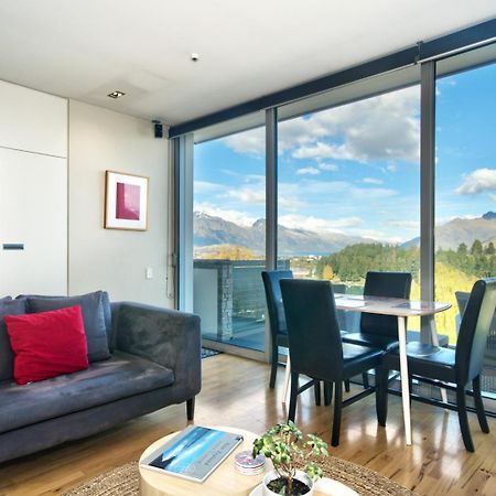 Pure Retreat Lake View Куийнстаун Екстериор снимка