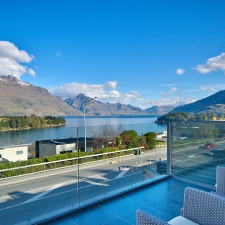 Pure Retreat Lake View Куийнстаун Екстериор снимка